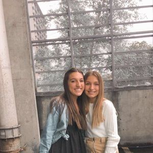 Meet your Posher, Angeli